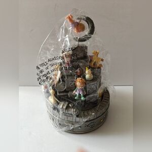 NIB Royal Limited Rotating Baby Musical Wind Up"Brahms Lullaby"